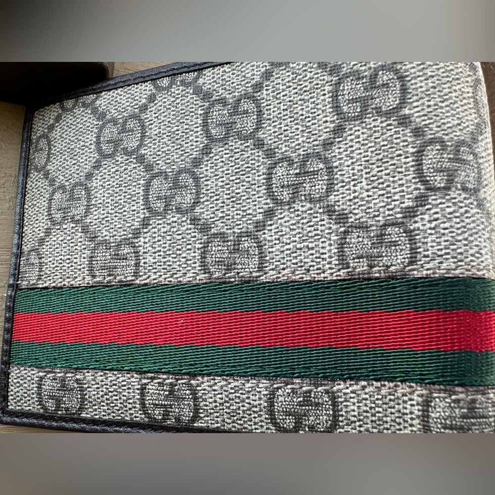 Gucci GG Supreme Canvas Bifold Wallet with Green and Red Web Stripe - Picture 6 of 15